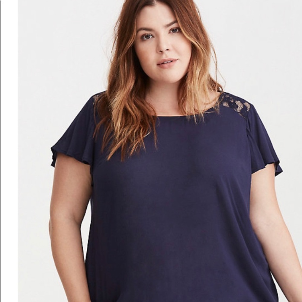 LACE INSET CREPE BLOUSE